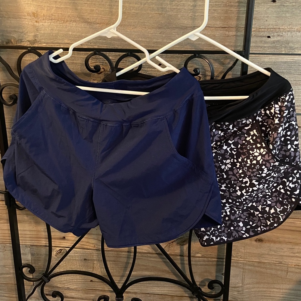 Lands' End Women's swim shorts - 2 pairs 10 petite